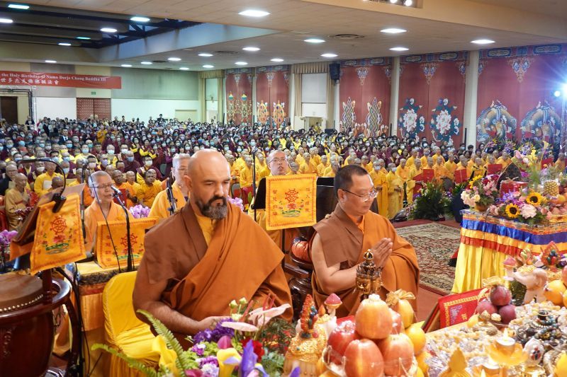 Global Commemoration of the Holy Birthday of H.H. Dorje Chang Buddha III Brings Together Devotees Across Nations-图片2